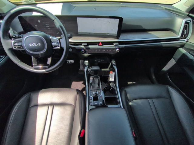 Used 2025 Kia Sorento SX AWD/4WD image 17