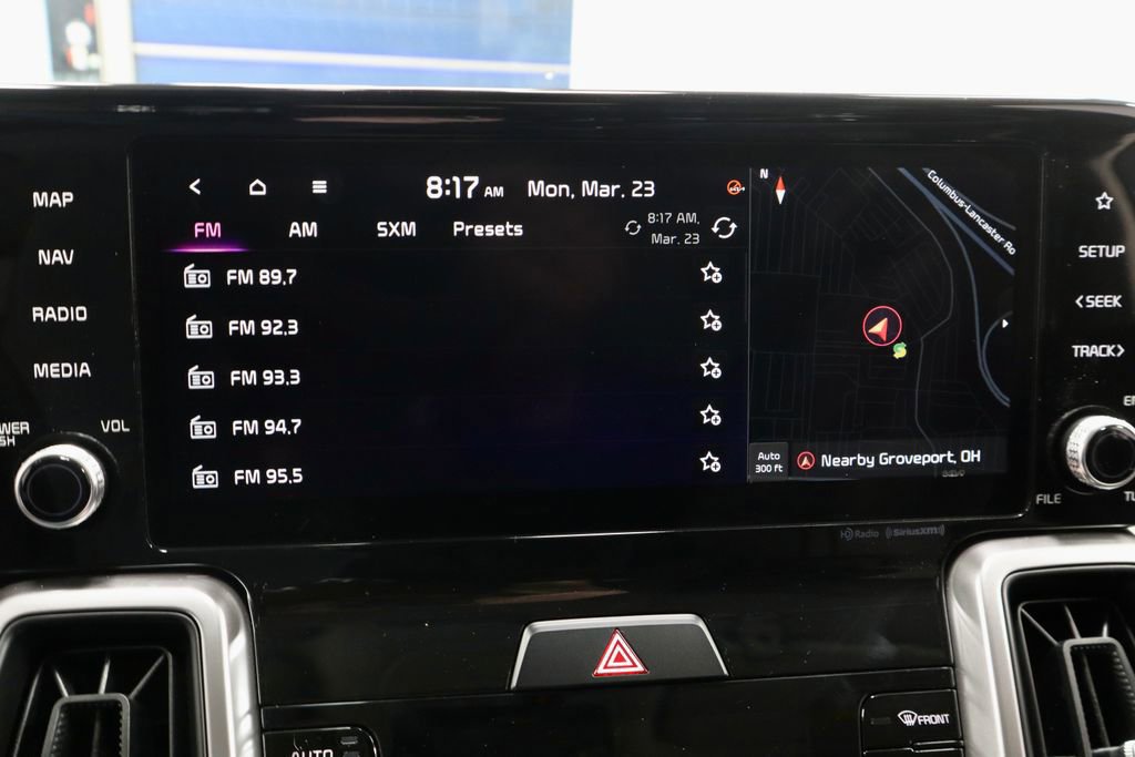 Used 2023 Kia Sorento S w/ Panoramic Sunroof Package image 11