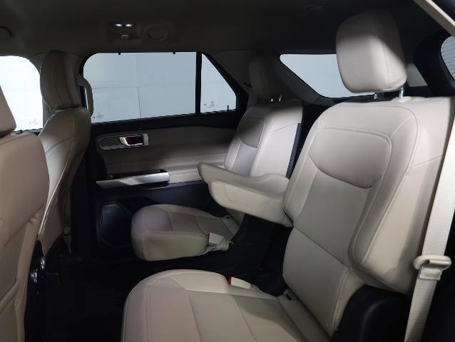 Certified 2023 Ford Explorer Limited w/ Equipment Group 301A image 9