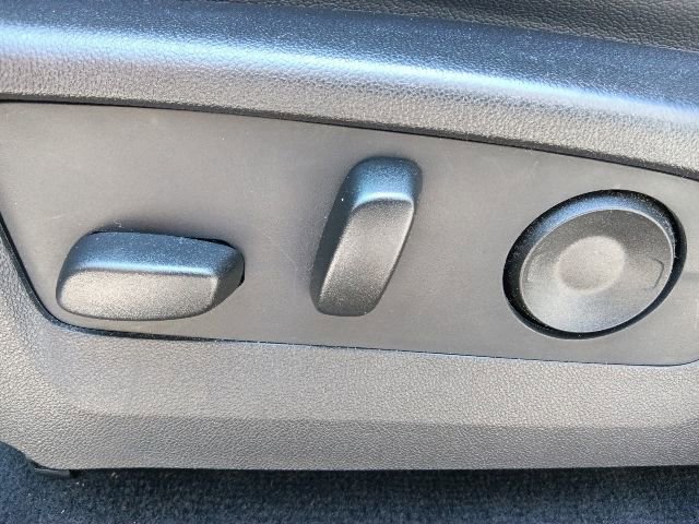 Used 2025 Chevrolet Colorado ZR2 w/ Technology Package AWD/4WD image 17