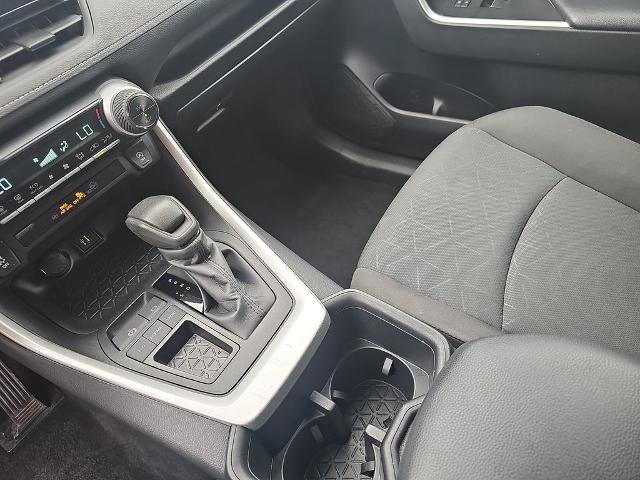 Used 2025 Toyota RAV4 XLE FWD image 23