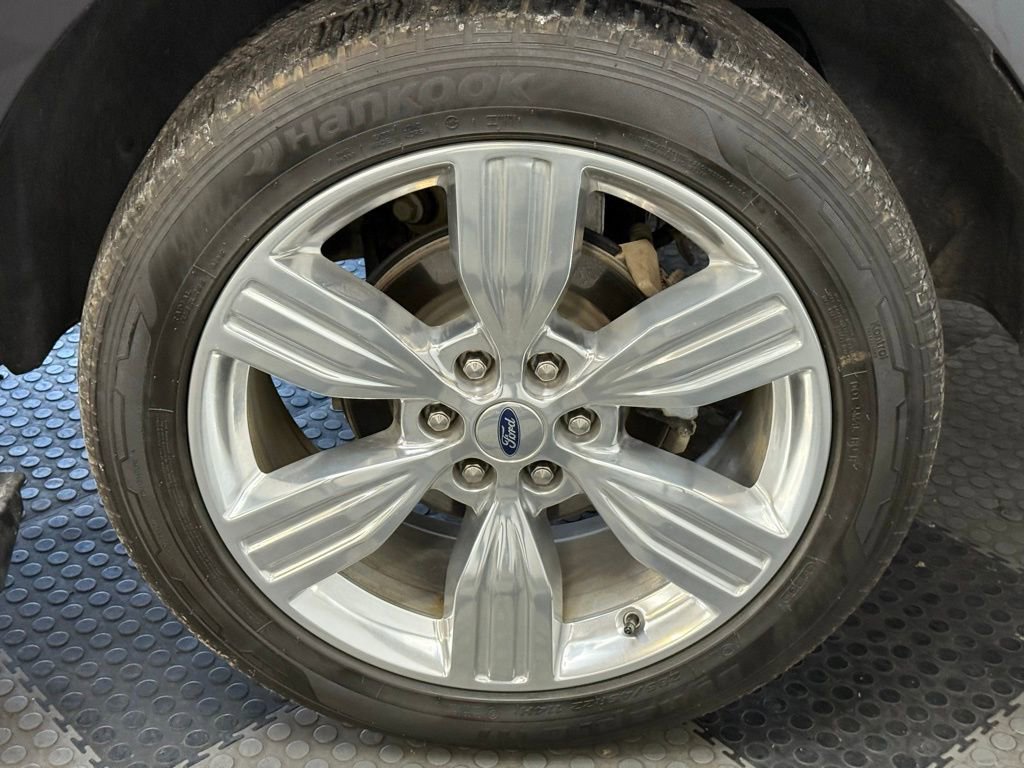 Certified 2023 Ford Expedition Platinum image 16