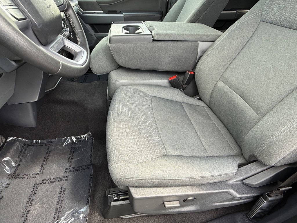 Certified 2025 Ford F150 XLT w/ Equipment Group 301A Standard image 15