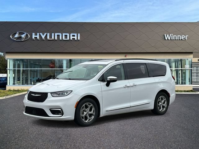 Used 2023 Chrysler Pacifica Limited