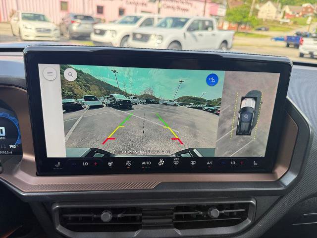 Certified 2025 Ford Bronco Sport Outer Banks w/ Outer Banks Tech Package+ AWD/4WD image 18