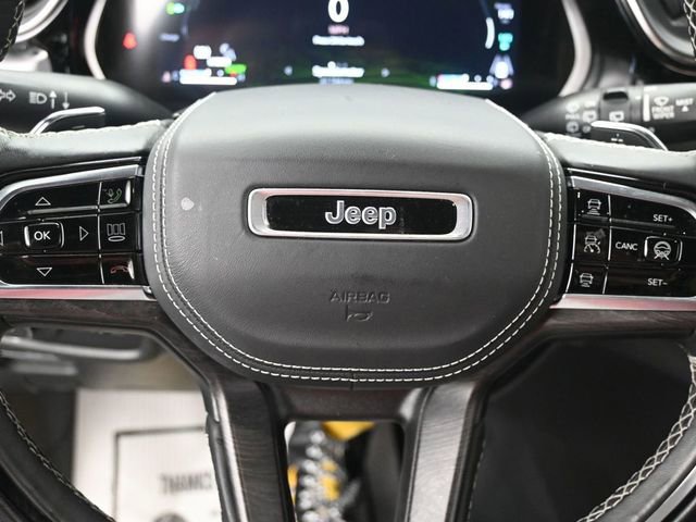Used 2022 Jeep Grand Cherokee Overland w/ Advanced Protech Group III AWD/4WD image 10