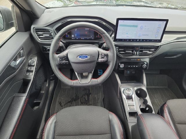 Certified 2023 Ford Escape ST-Line w/ Tech Pack #1 AWD/4WD image 13
