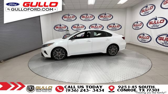 Used 2022 Kia Forte GT w/ GT Technology Package FWD image 6
