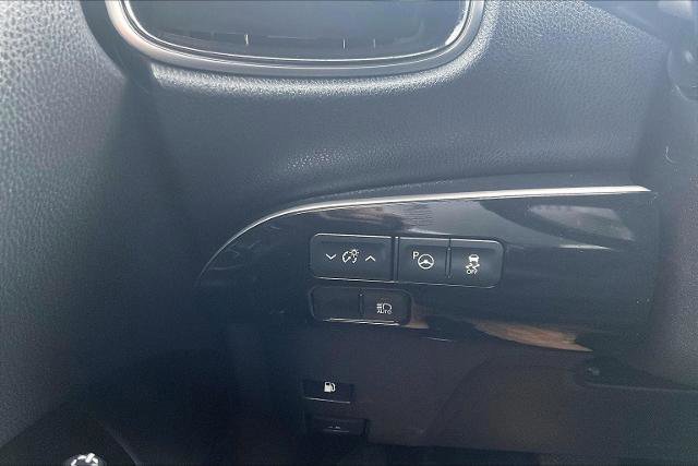 Used 2022 Toyota Prius image 32