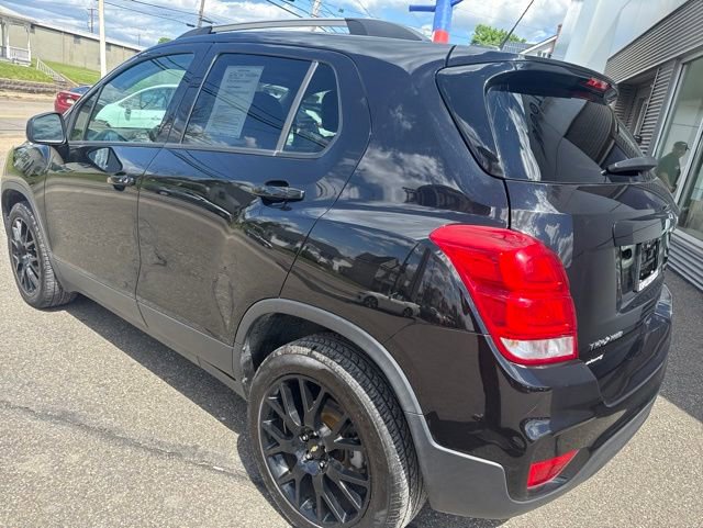 Used 2022 Chevrolet Trax LT w/ Midnight Edition AWD/4WD image 8