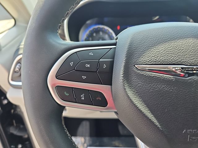 Used 2023 Chrysler Pacifica Limited w/ Uconnect Theater Family Group AWD/4WD image 20