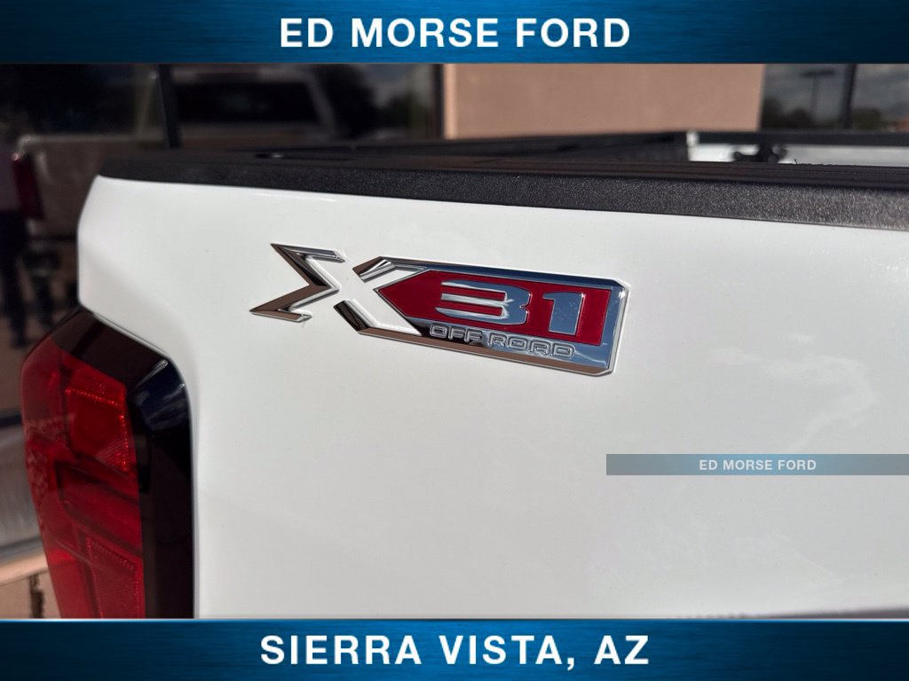 Used 2023 GMC Sierra 2500 SLT w/ SLT Preferred Package AWD/4WD image 18