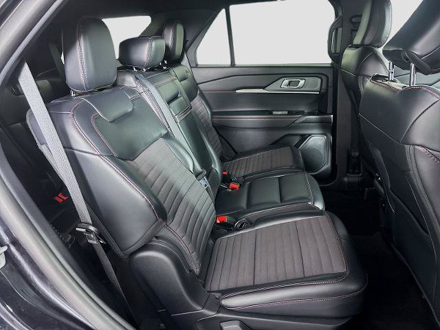 Certified 2025 Ford Explorer ST-Line w/ ST-Line Street Pack AWD/4WD image 28