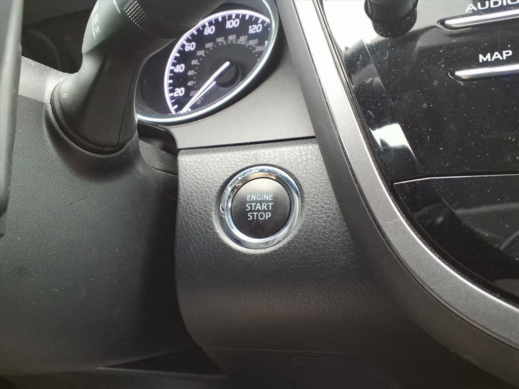 Used 2020 Toyota Camry SE image 23