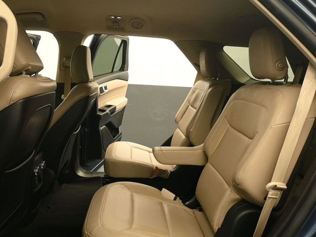 Certified 2020 Ford Explorer XLT w/ Equipment Group 202A image 10