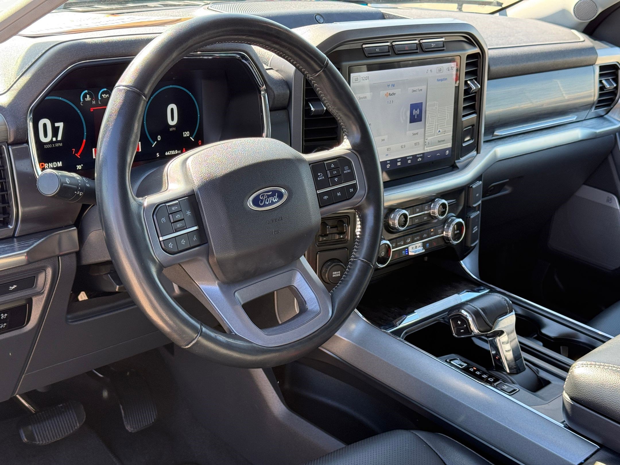 Certified 2023 Ford F150 Lariat w/ Trailer Tow Package image 4