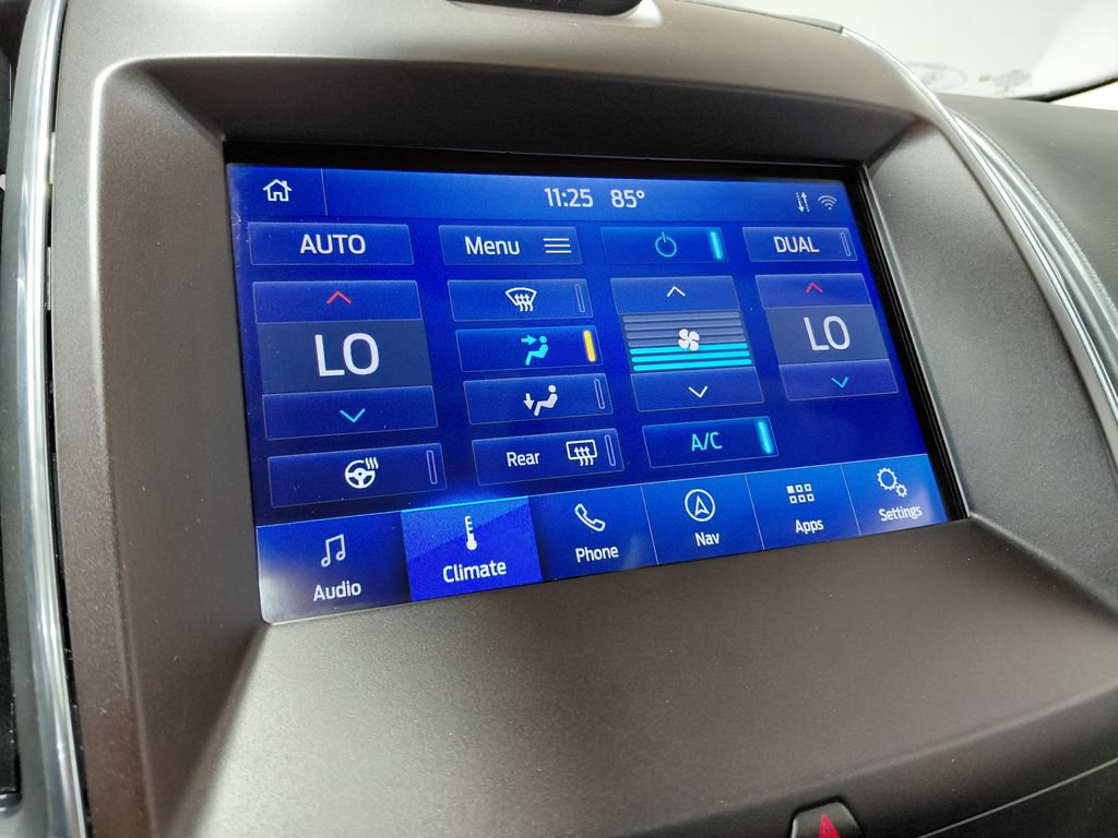 Certified 2020 Ford Edge Titanium AWD/4WD image 35