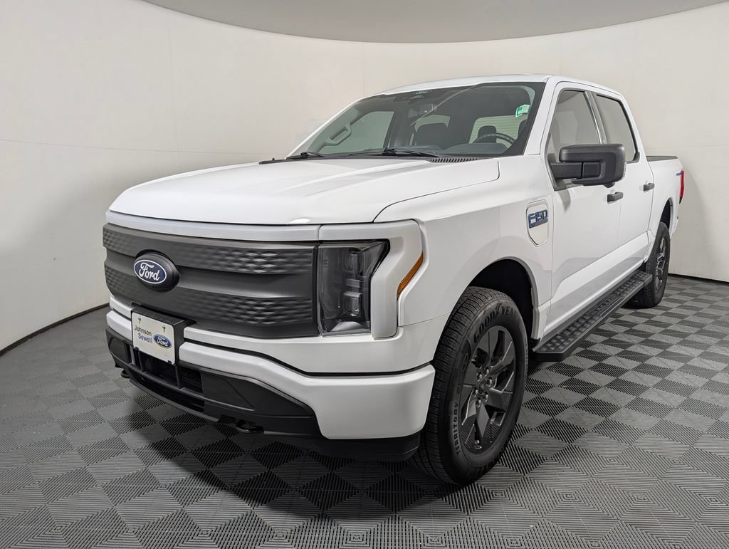 Certified 2024 Ford F150 Lightning XLT AWD/4WD image 4