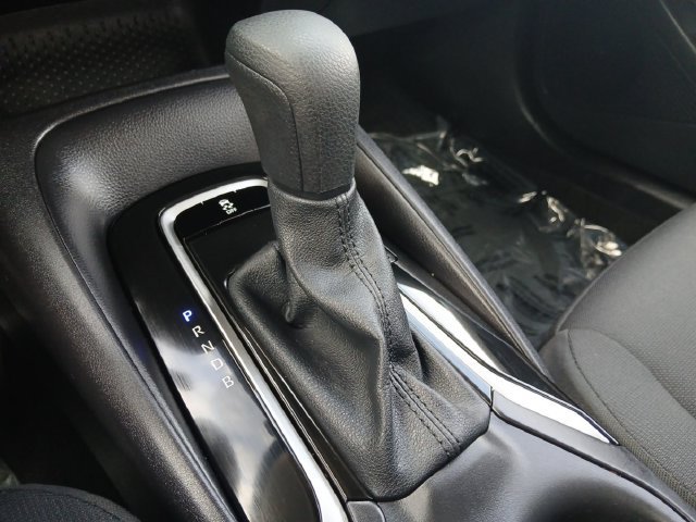 Used 2025 Toyota Corolla LE FWD image 6