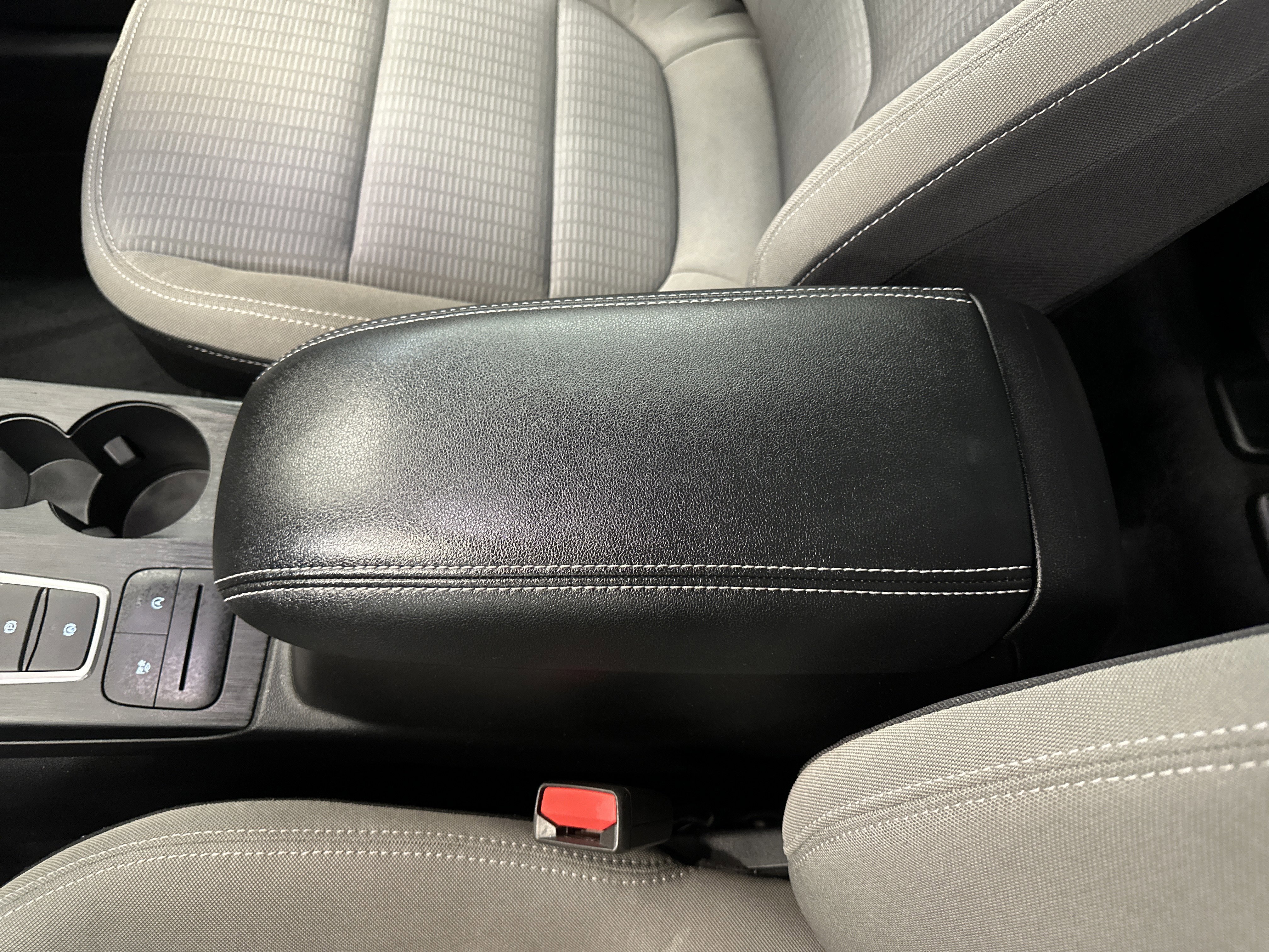 Certified 2022 Ford Escape S image 25