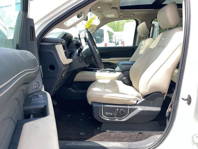 Certified 2023 Ford Expedition Platinum AWD/4WD image 16