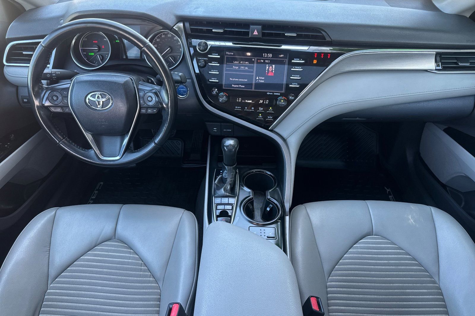 Used 2018 Toyota Camry SE w/ Audio Package FWD image 5