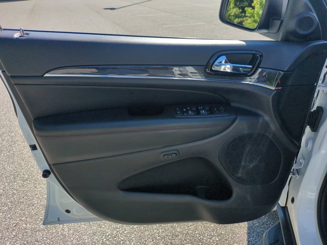 Used 2021 Jeep Grand Cherokee Trailhawk AWD/4WD image 13