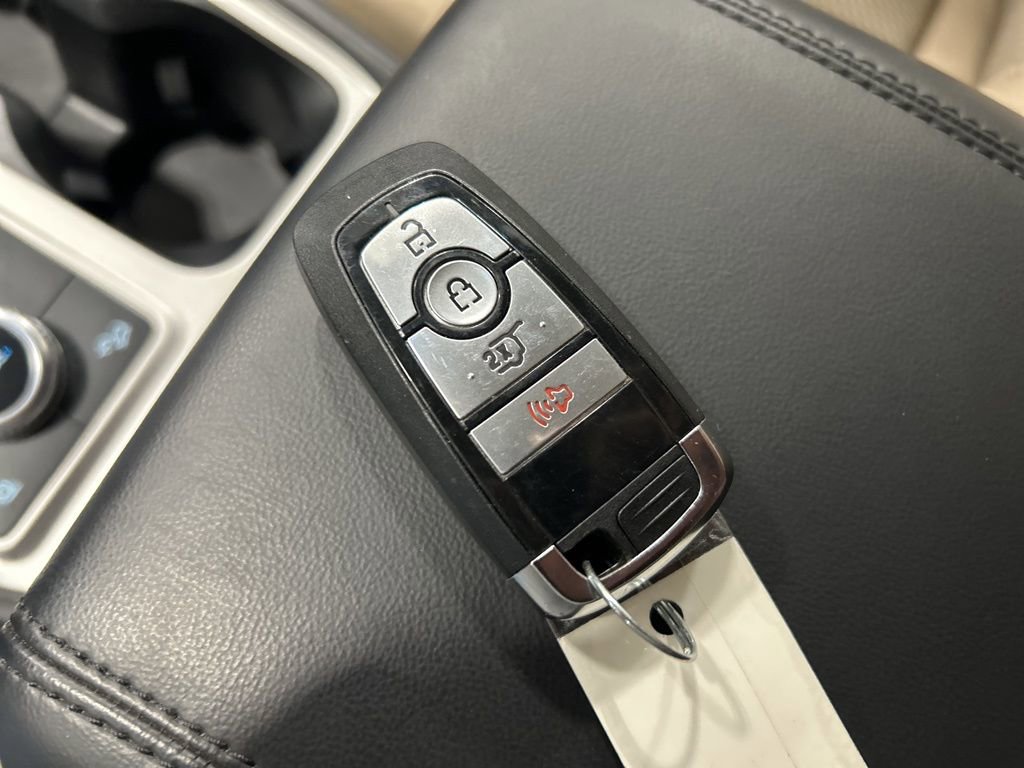 Certified 2024 Ford Explorer XLT w/ Class IV Trailer Tow Package image 24