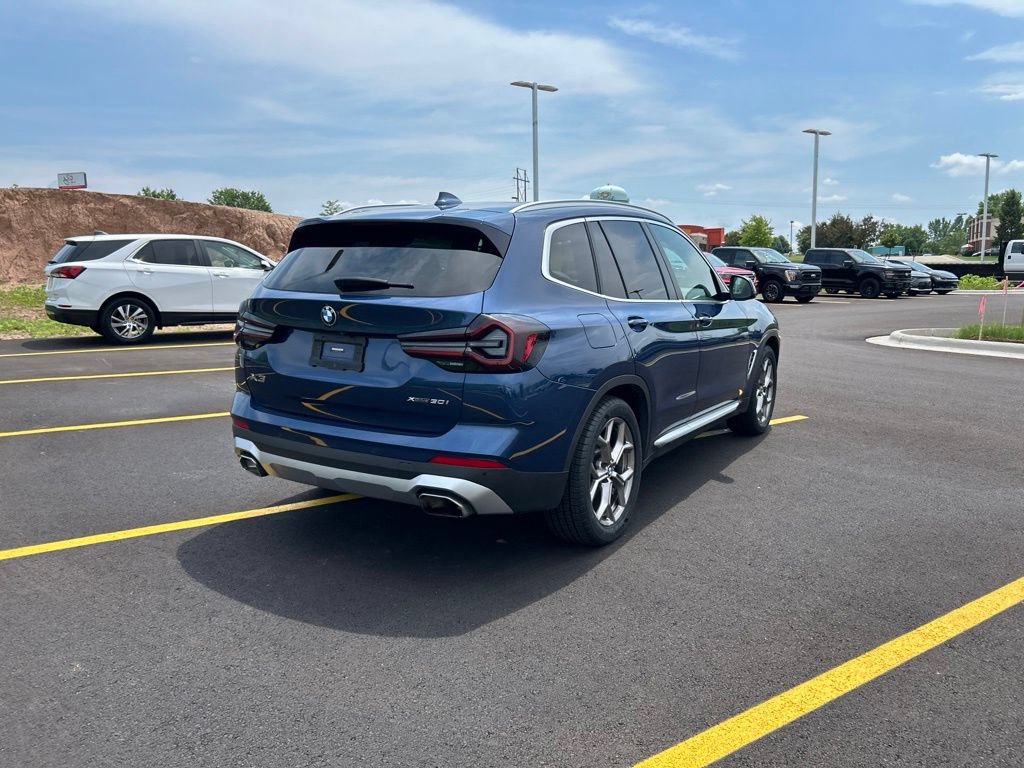 Used 2022 BMW X3 xDrive30i AWD/4WD image 7