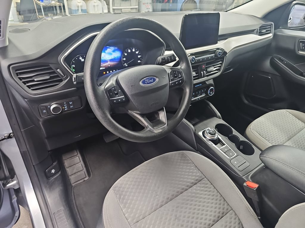 Certified 2021 Ford Escape SE FWD image 15