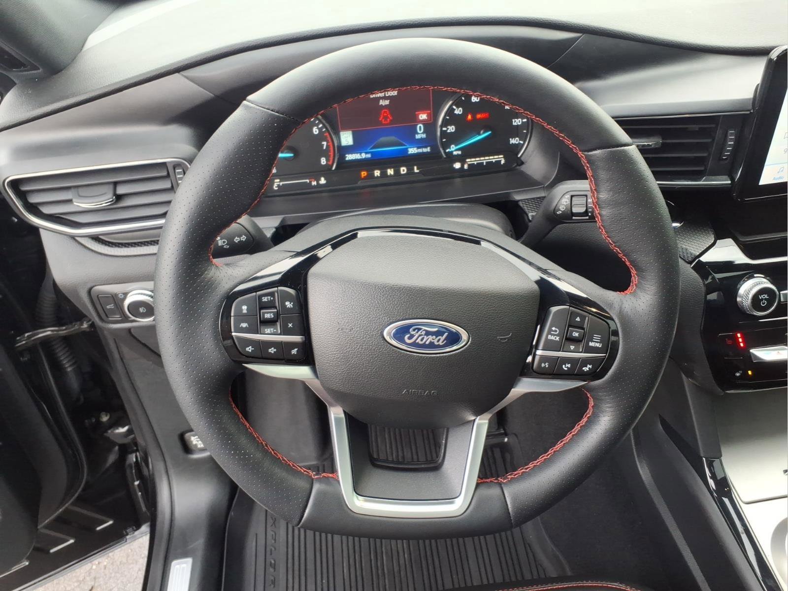 Certified 2023 Ford Explorer ST-Line image 16