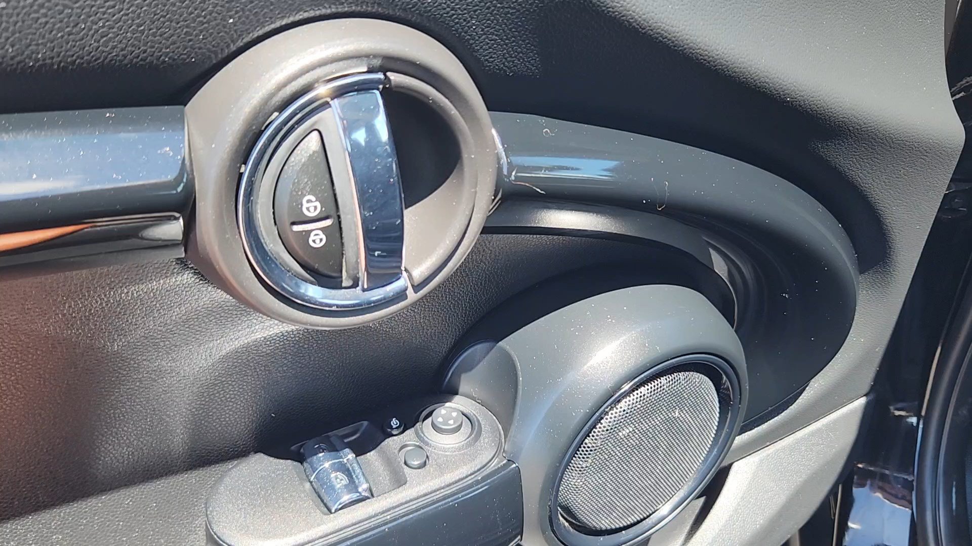 Used 2017 MINI Cooper S FWD image 7