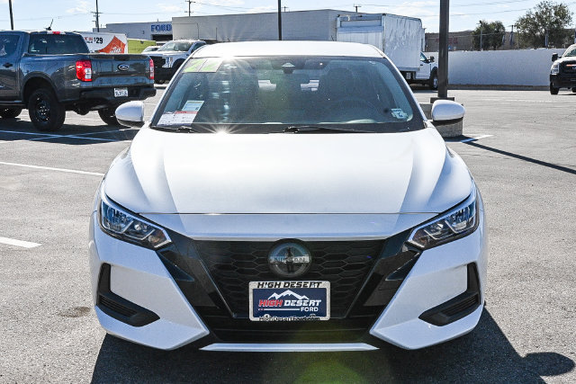 Used 2022 Nissan Sentra SV w/ All-Weather Package FWD image 2