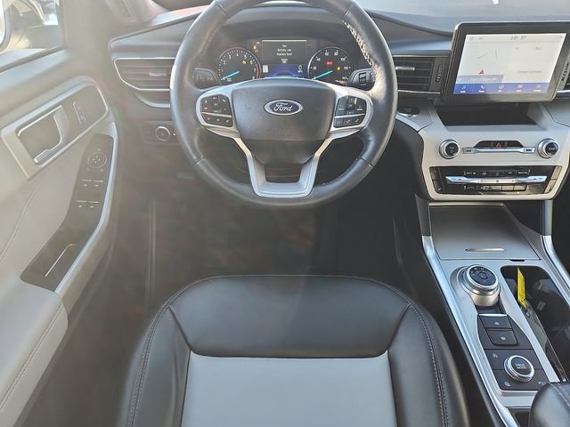 Certified 2023 Ford Explorer XLT w/ Equipment Group 202A image 9