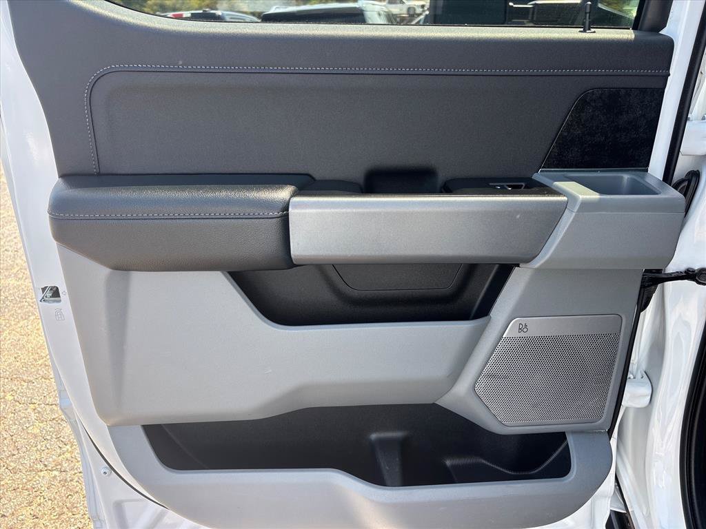 Certified 2023 Ford F250 XLT w/ XLT Premium Package AWD/4WD image 18