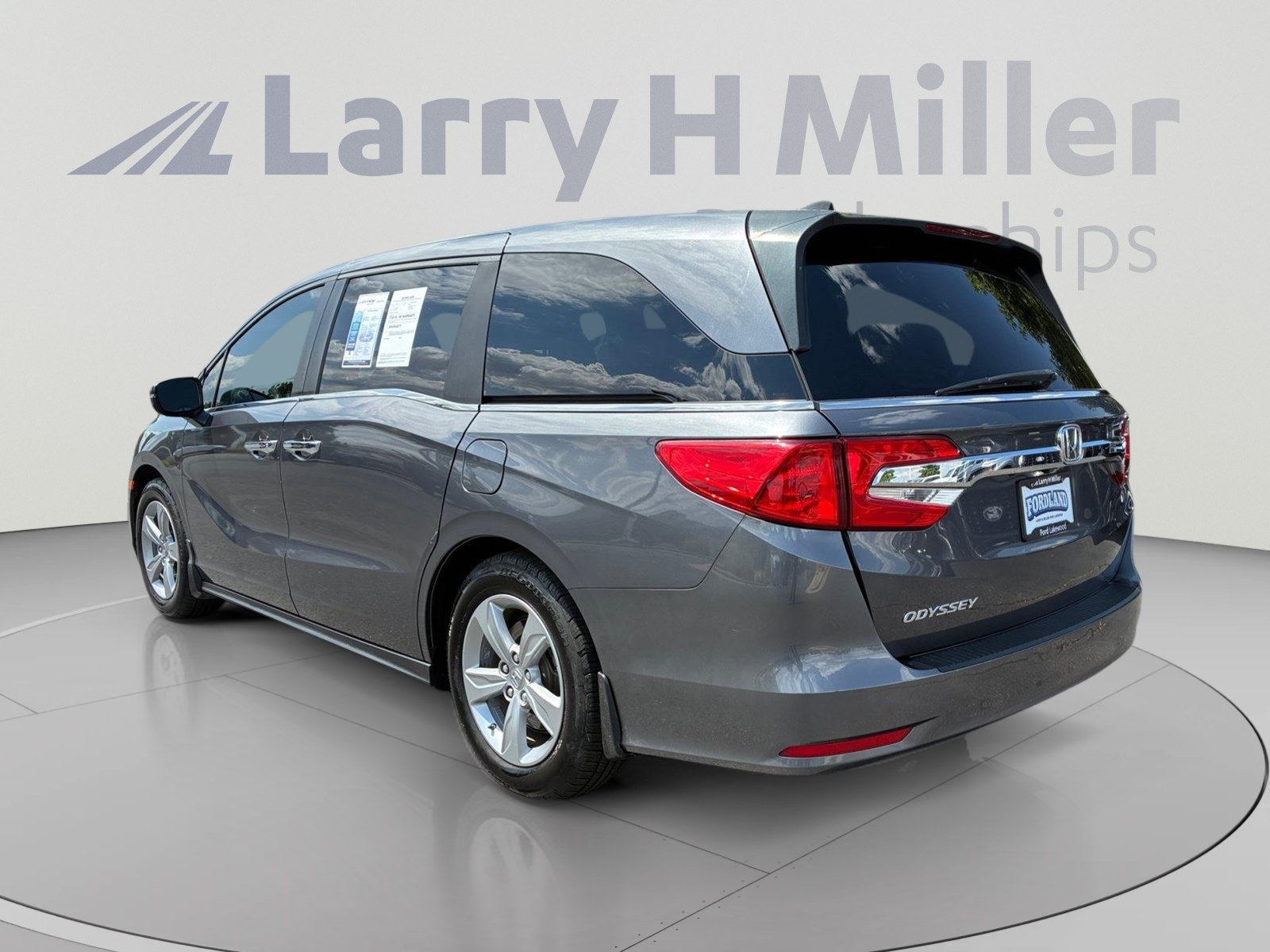 Used 2019 Honda Odyssey EX-L image 3