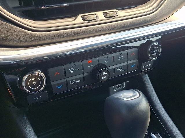 Used 2022 Jeep Compass Limited AWD/4WD image 15