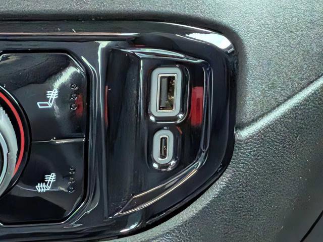 Used 2025 Chevrolet Silverado 2500 LT w/ Trail Boss Package image 33