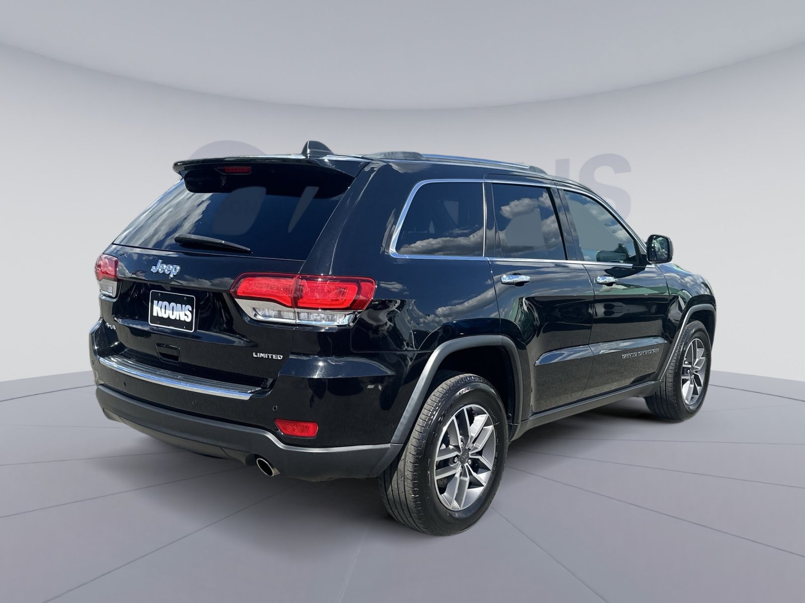 Used 2020 Jeep Grand Cherokee Limited w/ Premium Lighting Group AWD/4WD image 16
