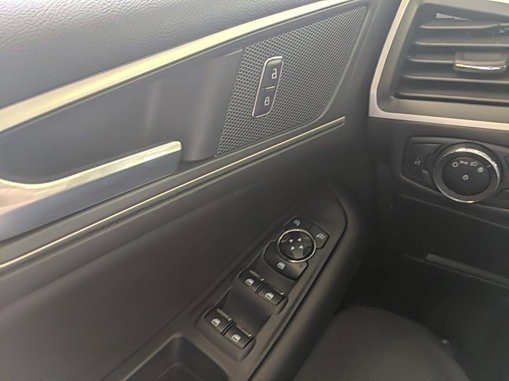 Certified 2023 Ford Edge SEL AWD/4WD image 26