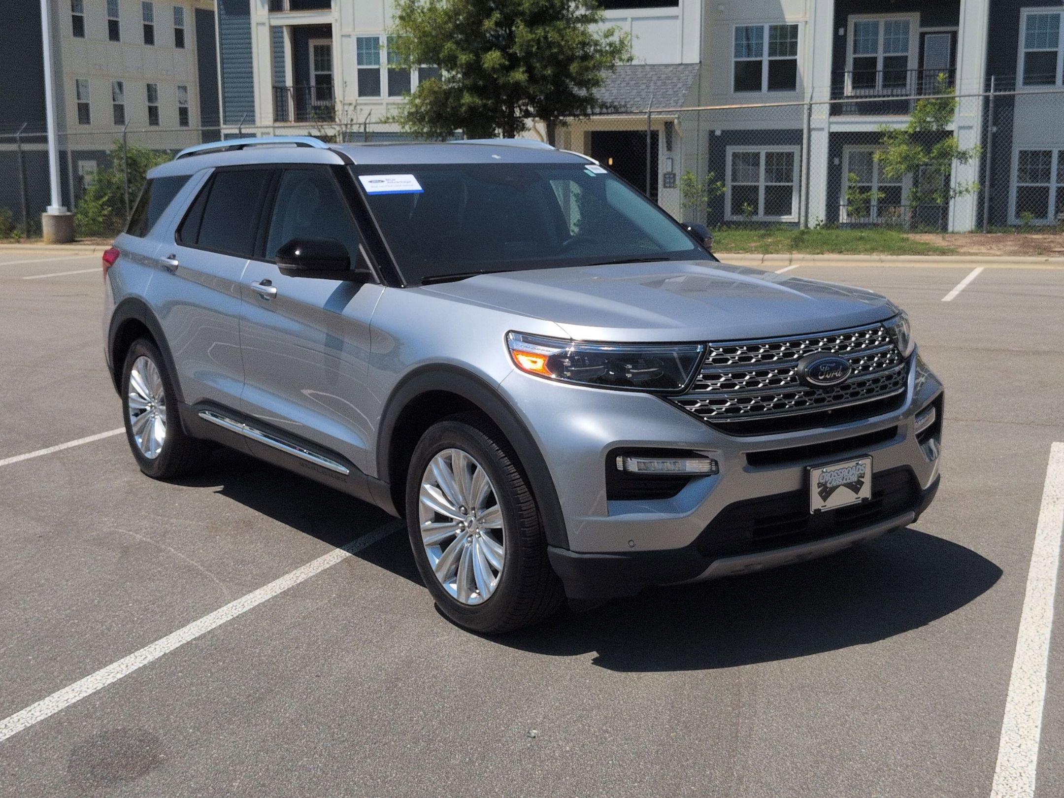 Certified 2023 Ford Explorer Limited w/ Limited Technology Package RWD image 2