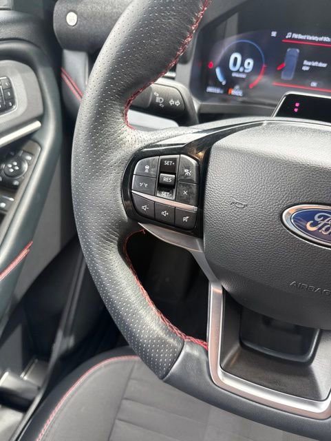 Certified 2025 Ford Explorer ST-Line w/ Premium Package AWD/4WD image 22