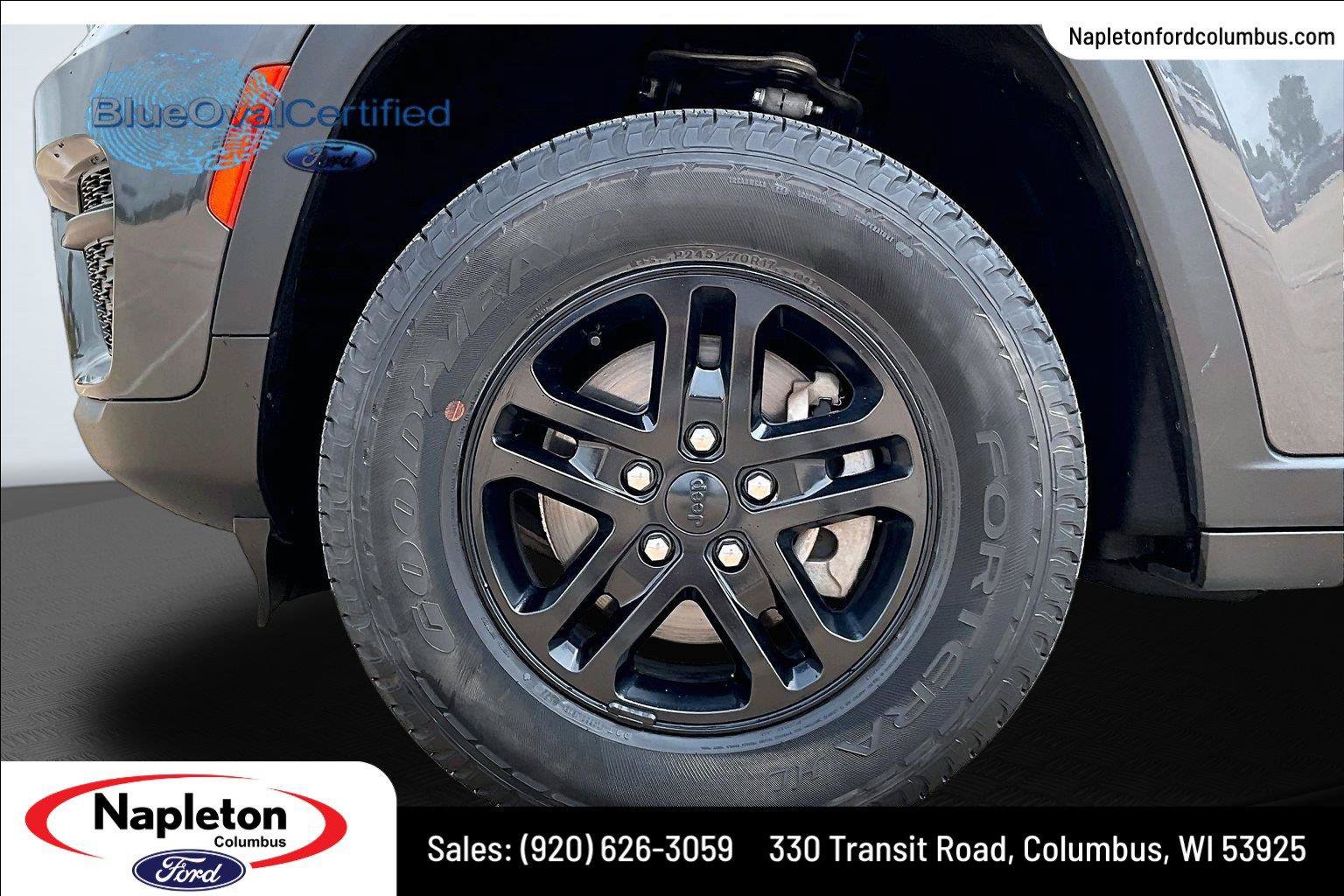 Used 2022 Jeep Grand Cherokee Laredo w/ Luxury Tech Group I AWD/4WD image 10