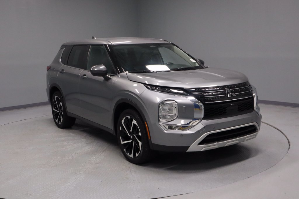 Used 2022 Mitsubishi Outlander SE