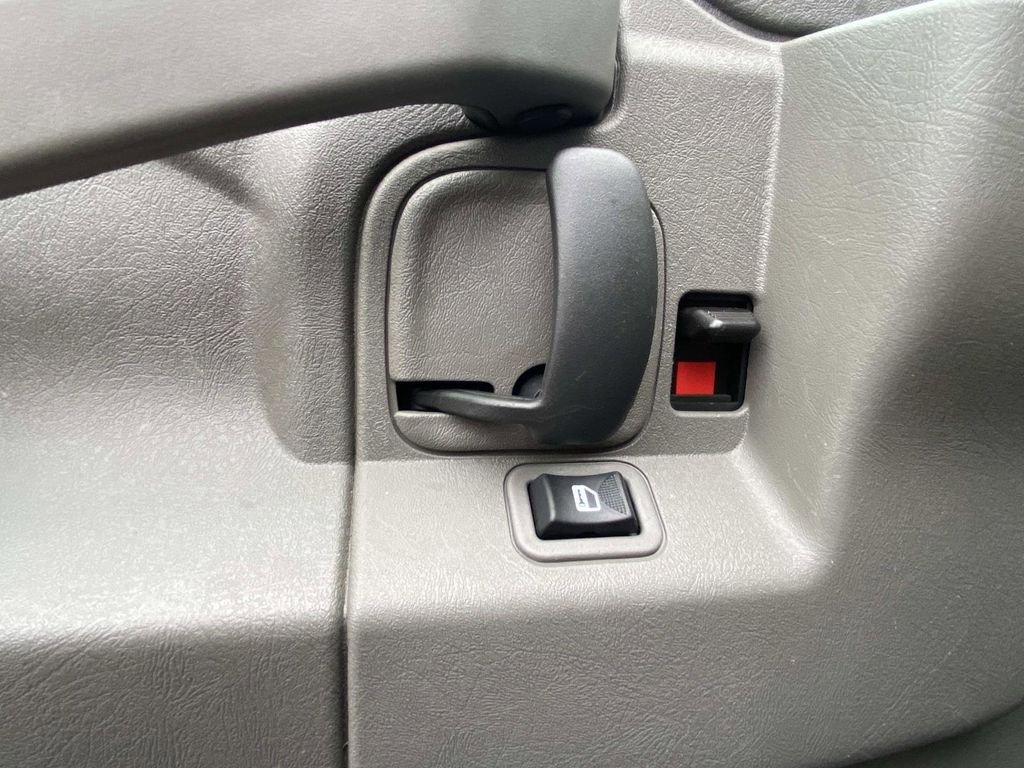 Used 2025 GMC Savana 2500 w/ Driver Convenience Package RWD image 20