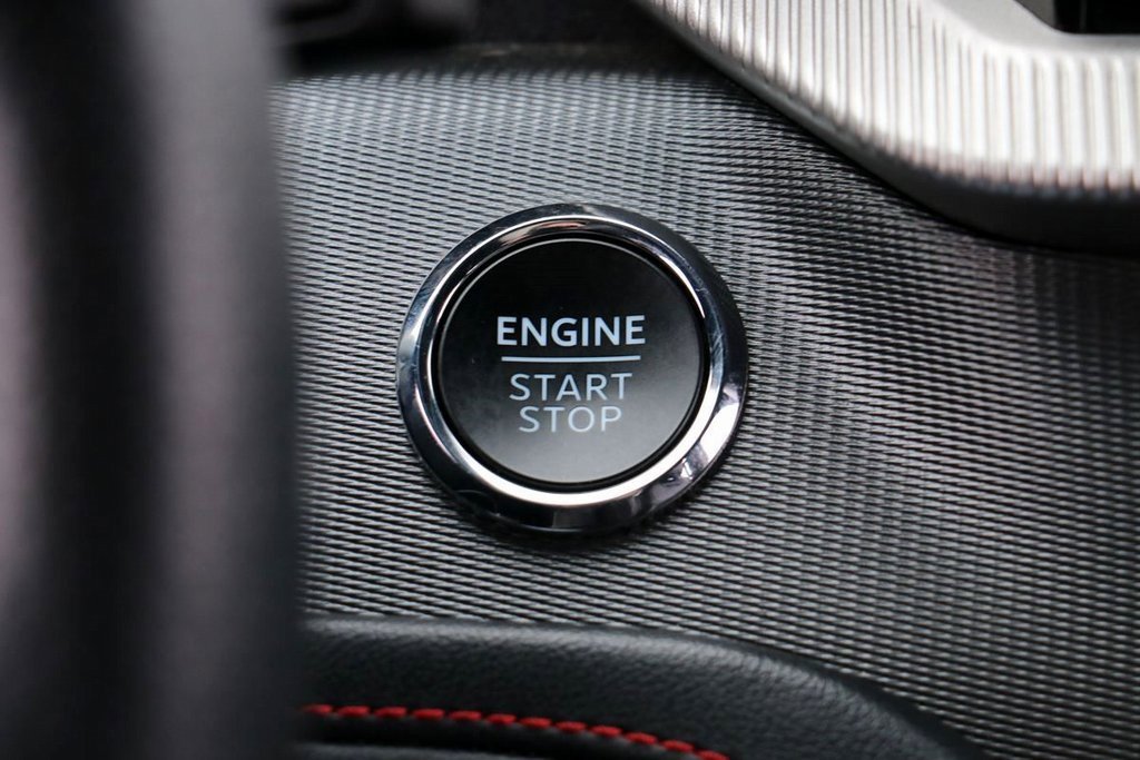 Certified 2025 Ford Explorer ST-Line image 17