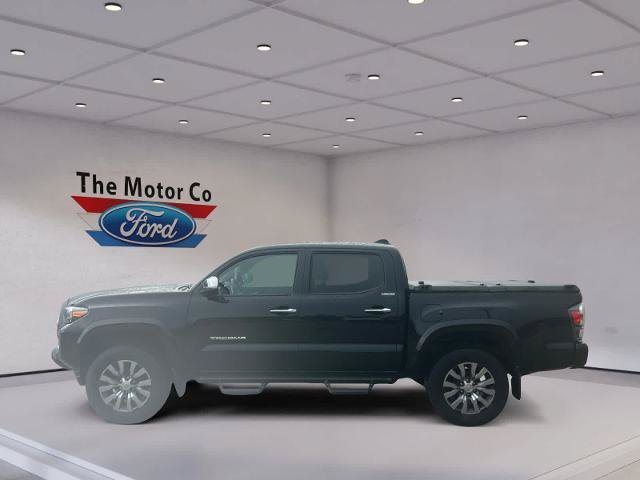 Used 2022 Toyota Tacoma Limited AWD/4WD image 7