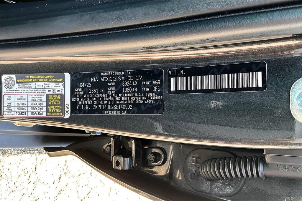 Used 2025 Kia K4 FWD image 35