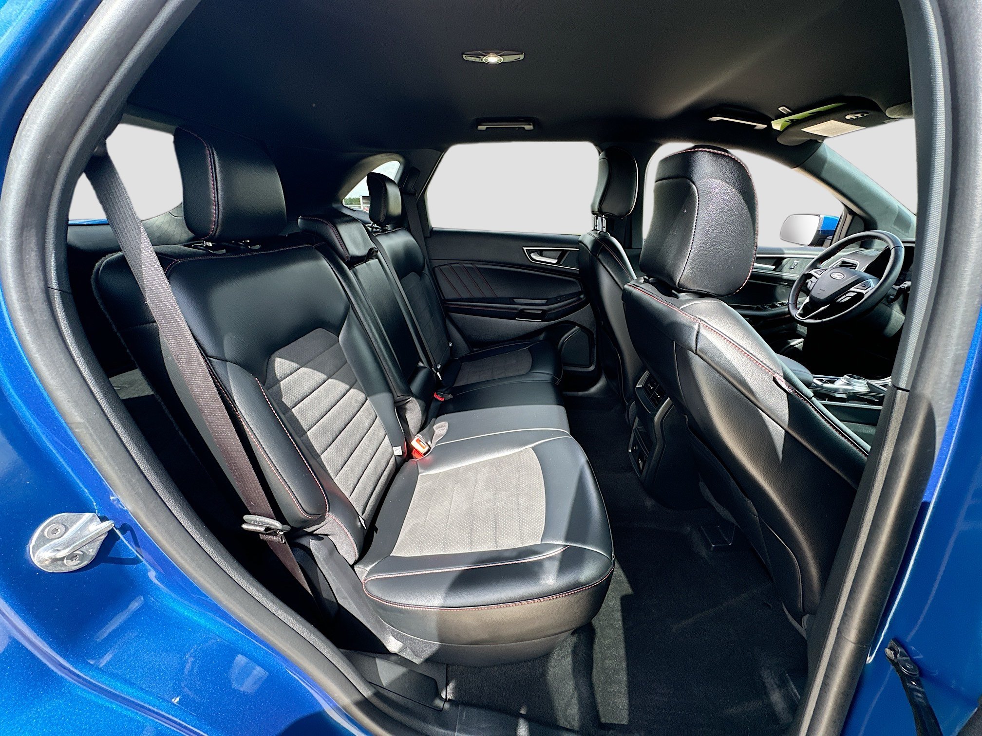 Certified 2024 Ford Edge ST-Line AWD/4WD image 25