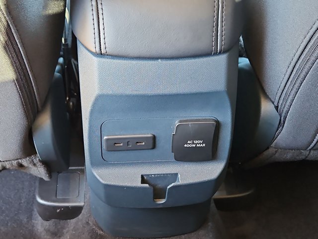 Certified 2025 Ford Maverick XLT w/ XLT Luxury Package AWD/4WD image 16